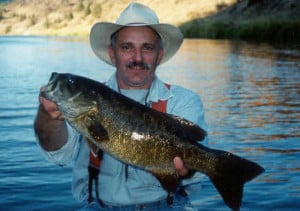 oregon lake smallmouth bass fishing planet