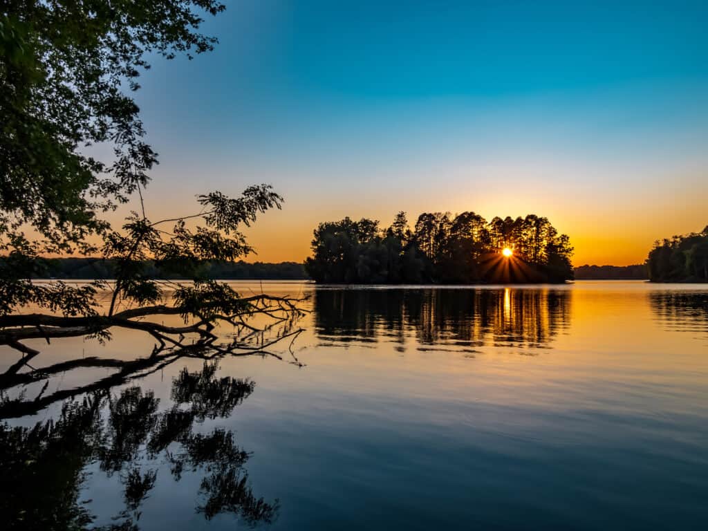 Pymatuning Lake Fishing Complete Angler S Guide Best Fishing In America   Us Pymatuning Reservoir Sunset Christina Marie Saymansky Depositphotos 1024x768 